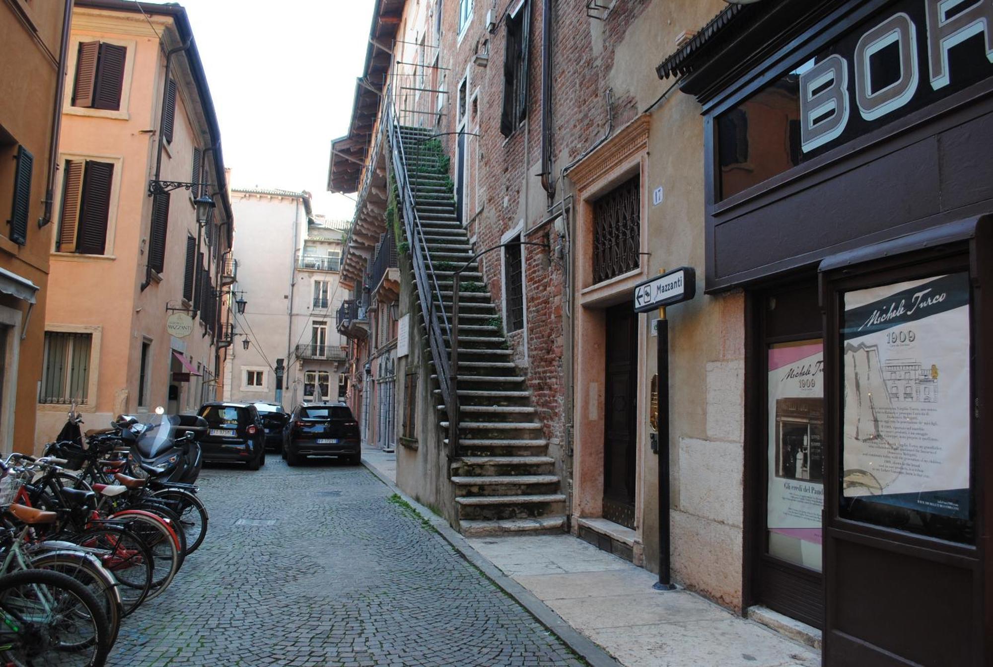 Apartamento Dreaming Mazzanti 11 Verona Exterior foto